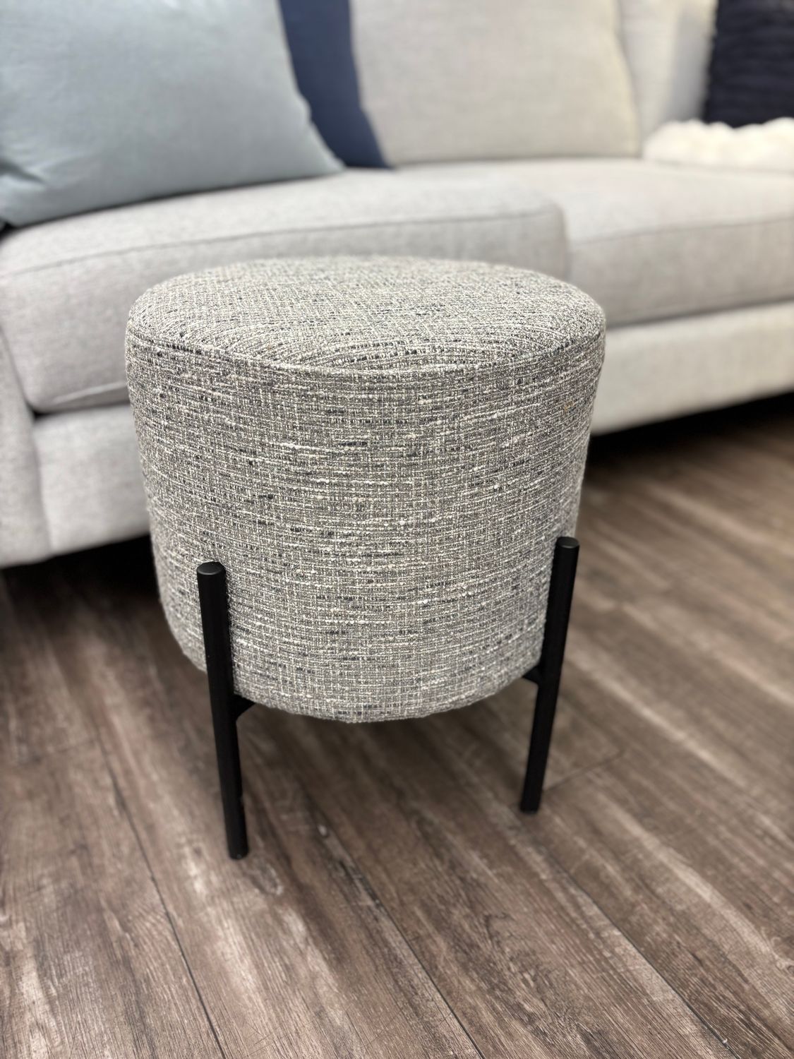 Stylus Peggy Ottoman Desert Spring Stone (15)