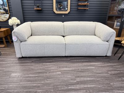 Stylus Flux Sofa Pavia Putty with Motion chaise