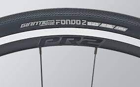 Giant Gavia Fondo 1 (700x28c) Tire
