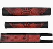 SE Wing Pad Set Black/Red SE Logo