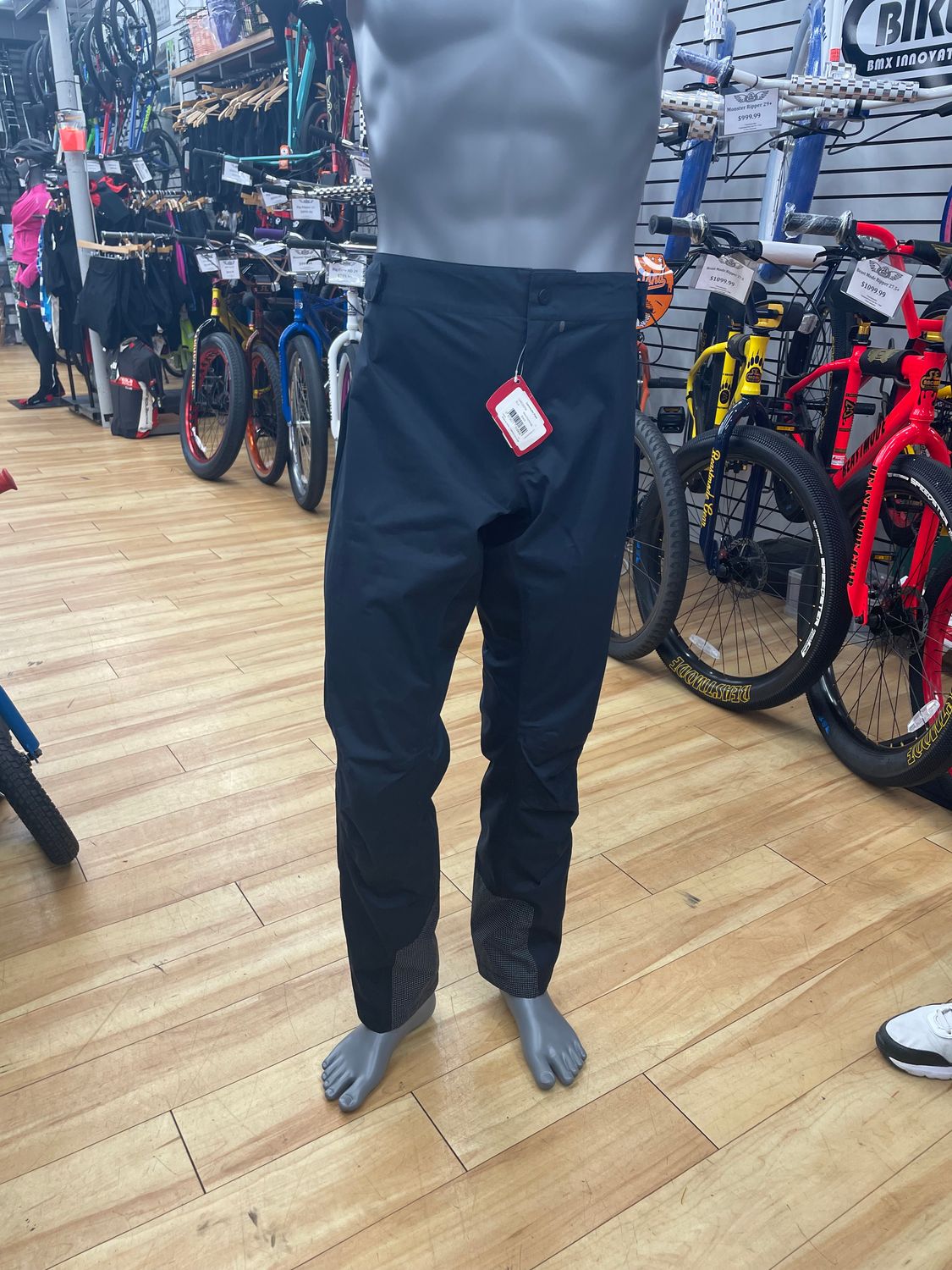 Sugoi Commuter Pants Men&#39;s Large **SALE** Reg. $139.99