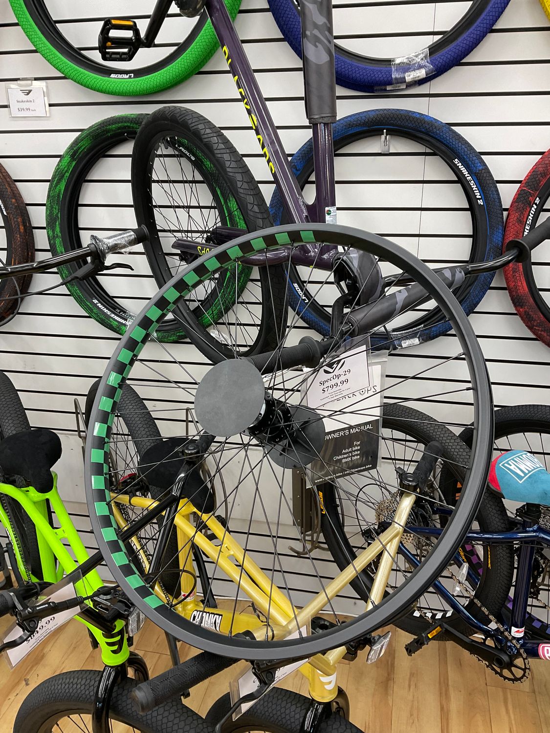 MafiaBikes Rear Wheel 27.5” (10s) Black / Green Checkerboard