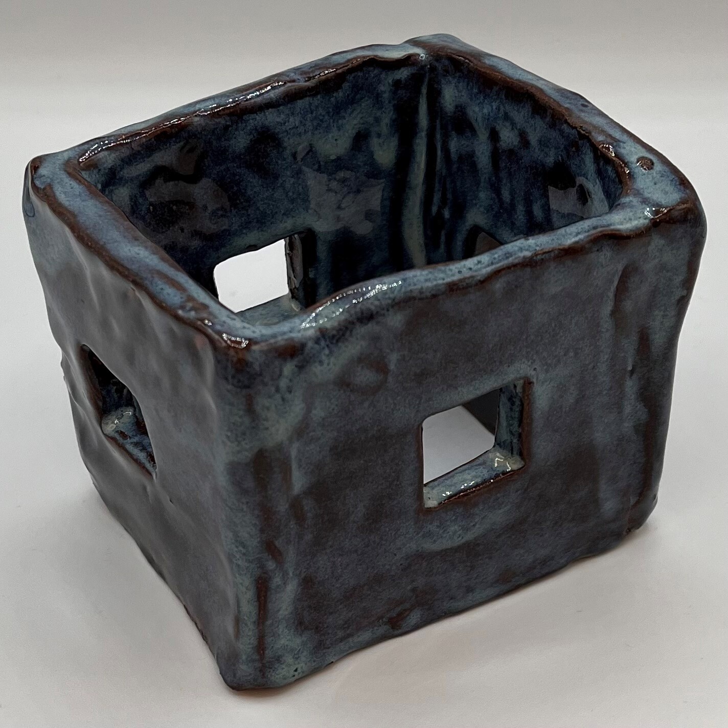 Bobbie Jo Robinson, Ceramic blue tealight candle holder