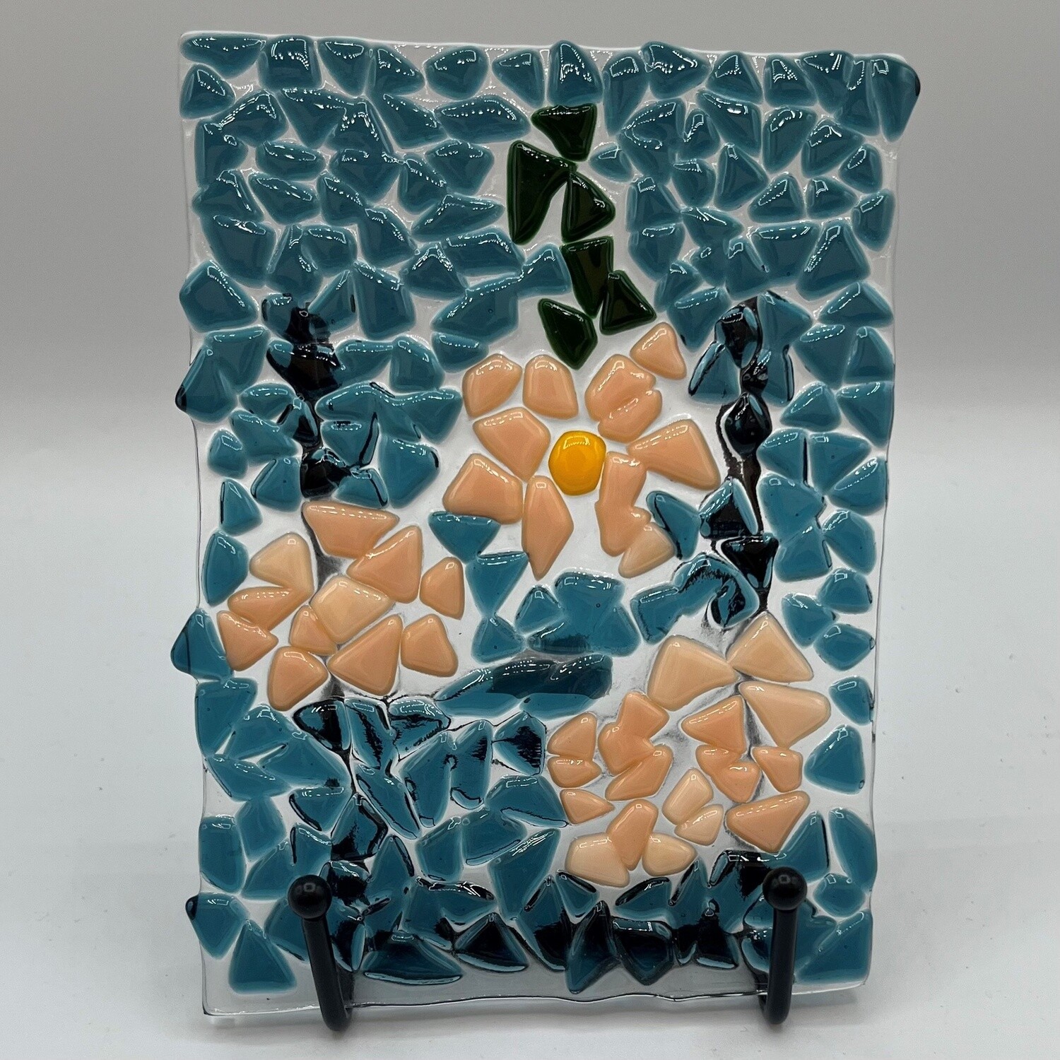 Adam Gibbemeyer, Pink and yellow flower glass stand piece