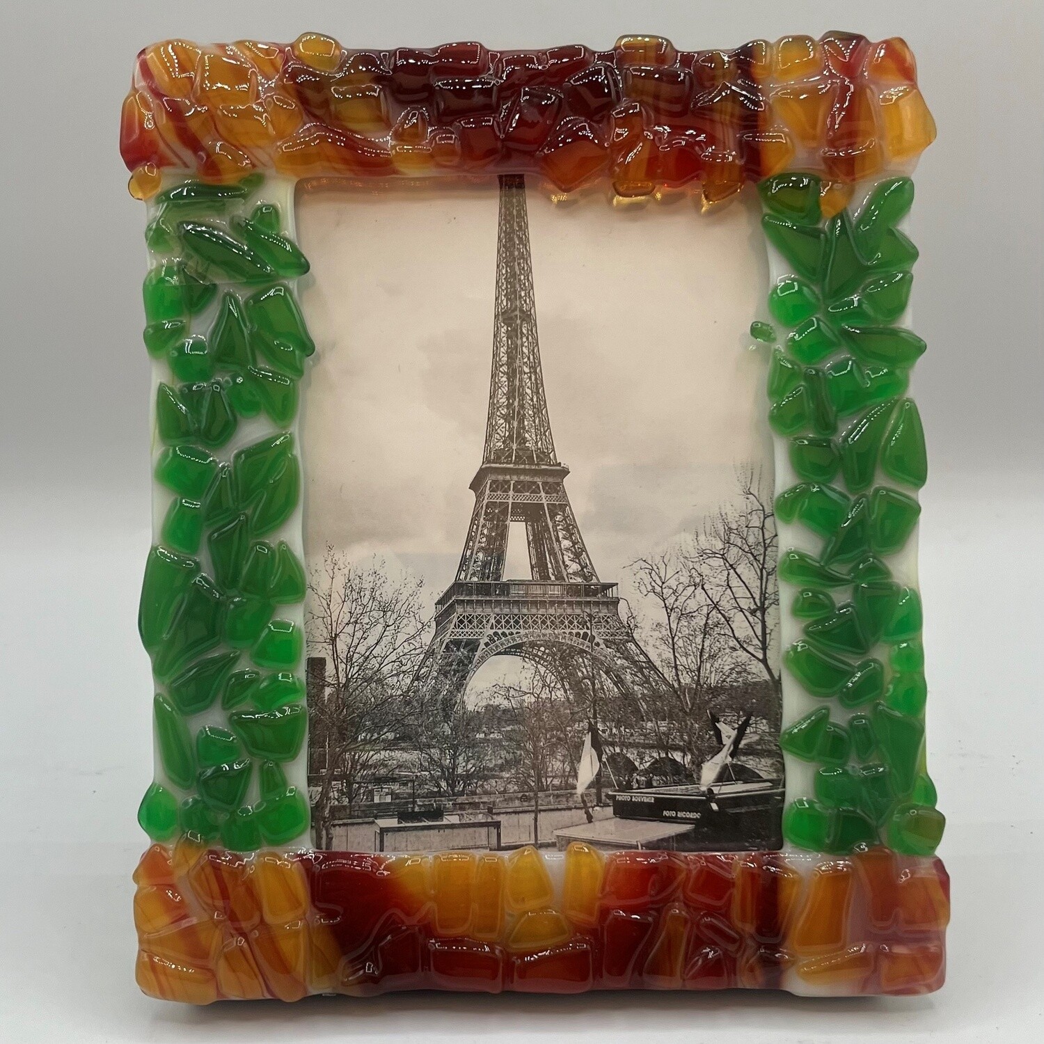 Tiffany Jameson, Red yellow and green photo frame