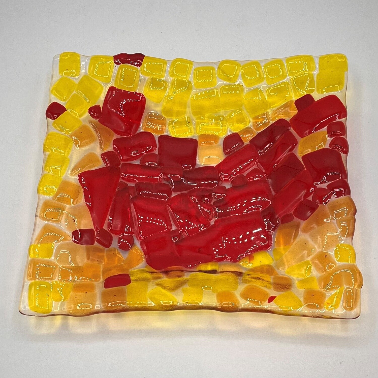 Mary Phifer, Red and yellow glass dish