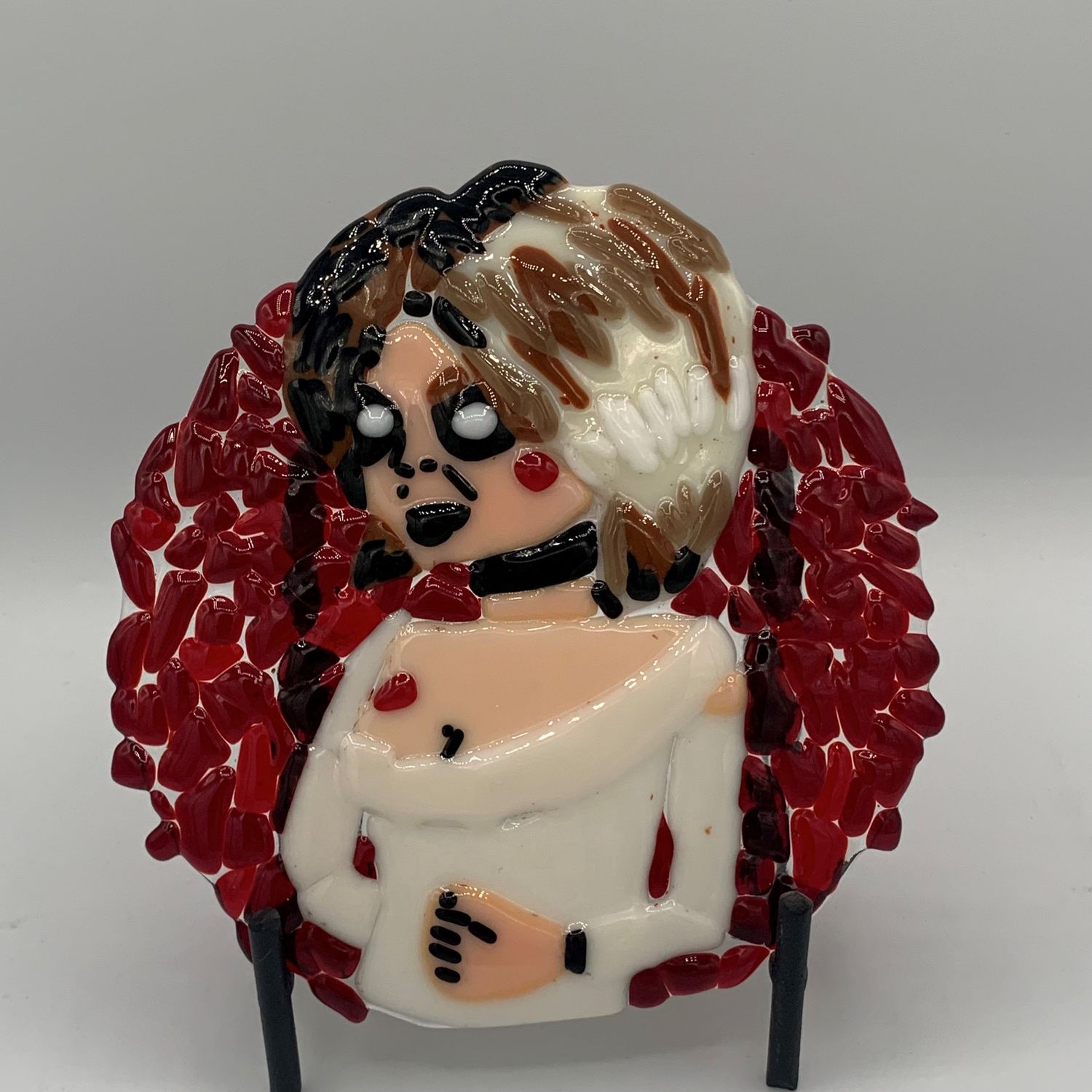 Tiffany Jameson, Killer Queen, Glass in Stand