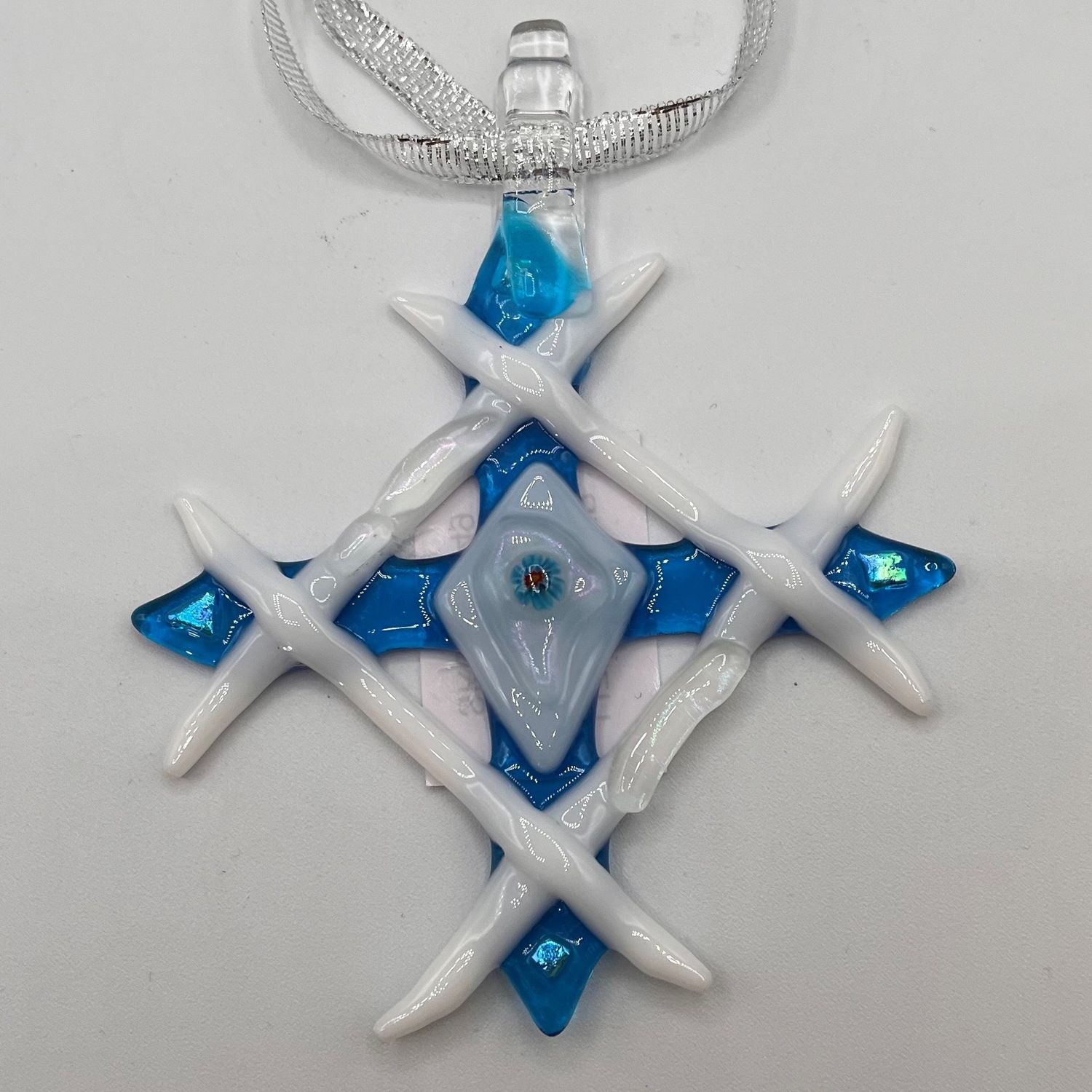 Liz Pfeiffer, Vibrant blue and white glass ornament