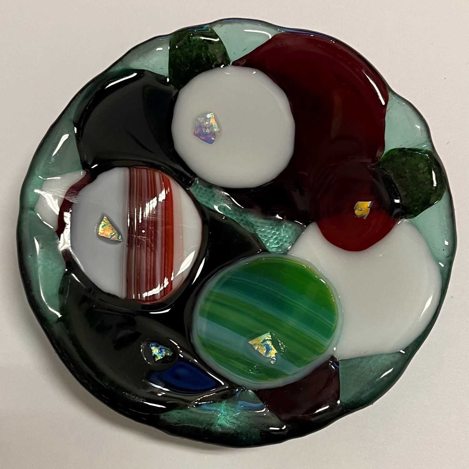Liz Pfeiffer, Small Glass Dish, Red, Green and White Circles on green background