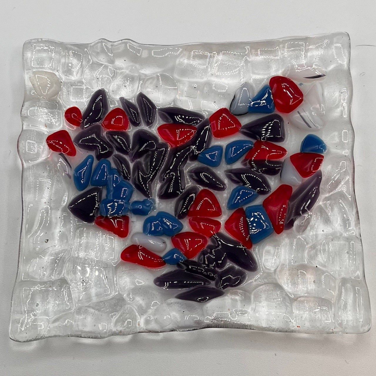 Ashley Parris, Multi-color heart glass dish