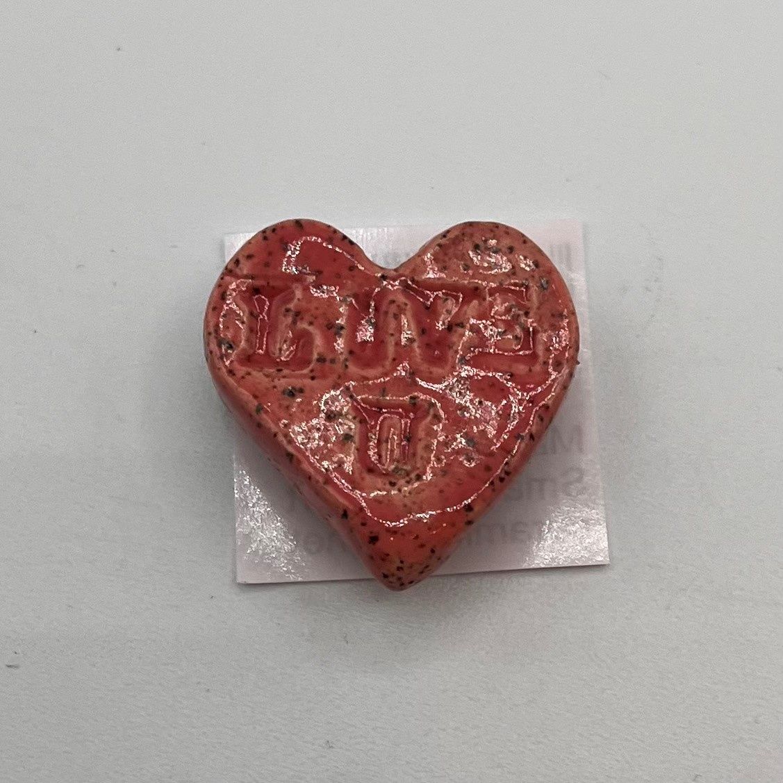 Mallory Miller, Small pink heart ceramic magnet