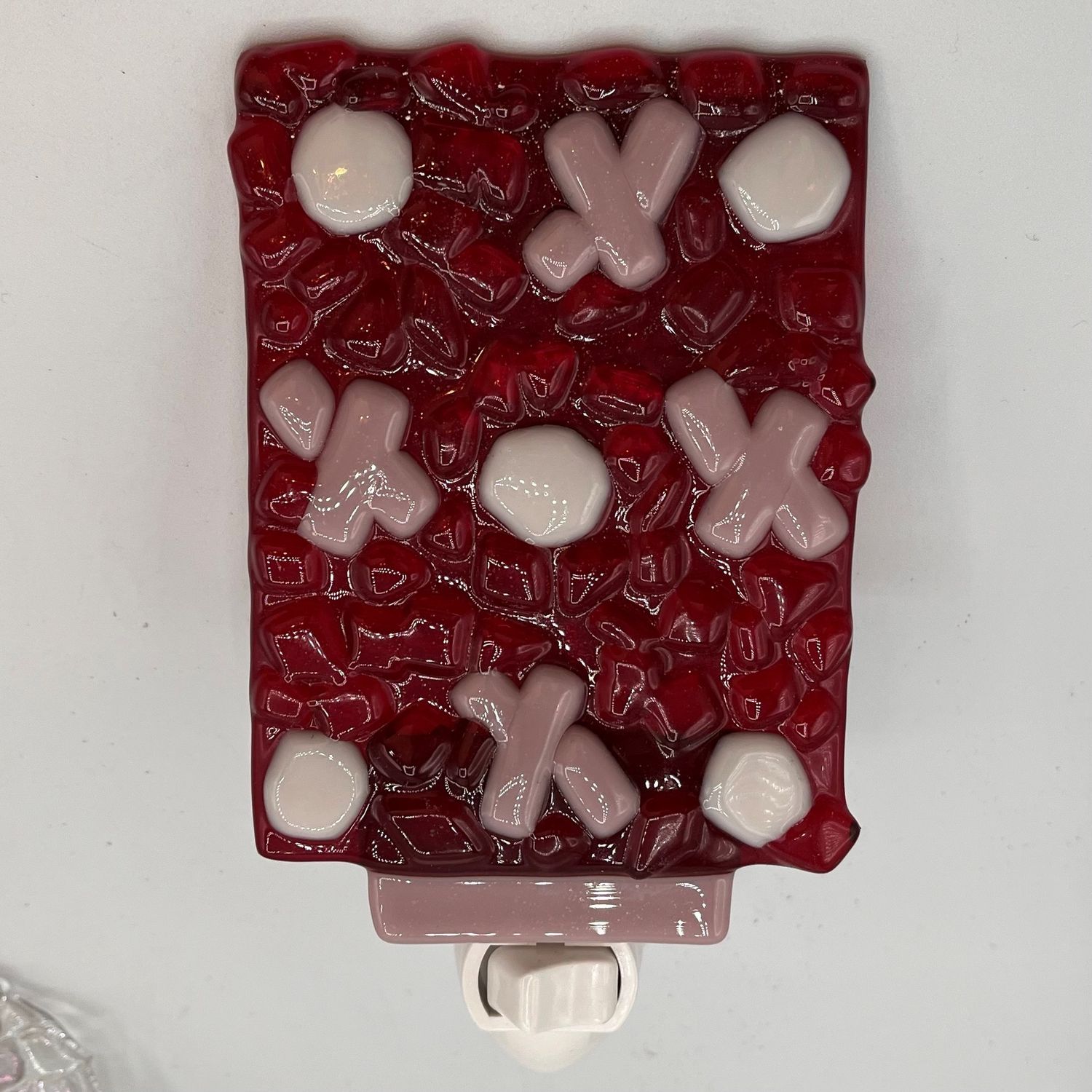 Amy Thompson, &#39;XOXO&#39; nightlight