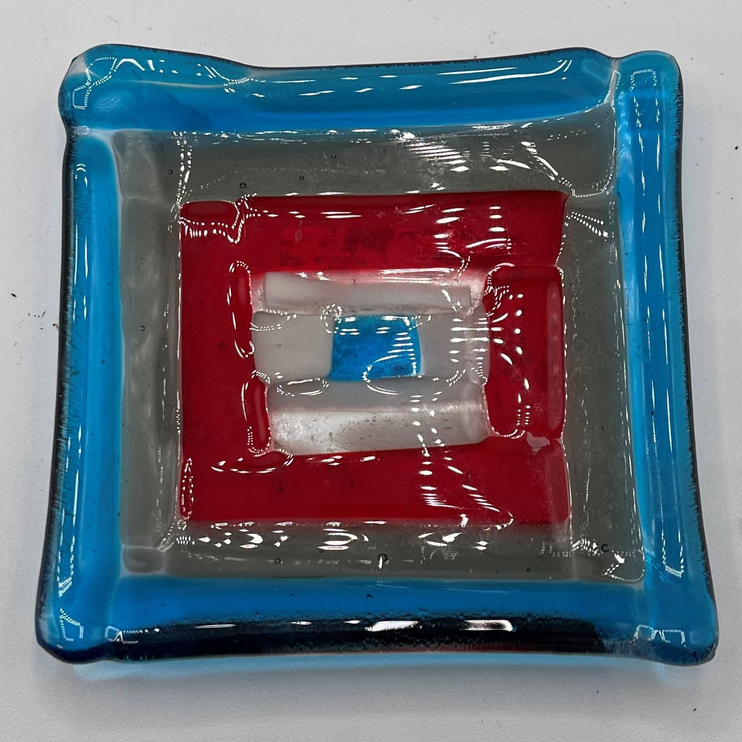 Kathleen Honeycutt, Red white and blue glass dish