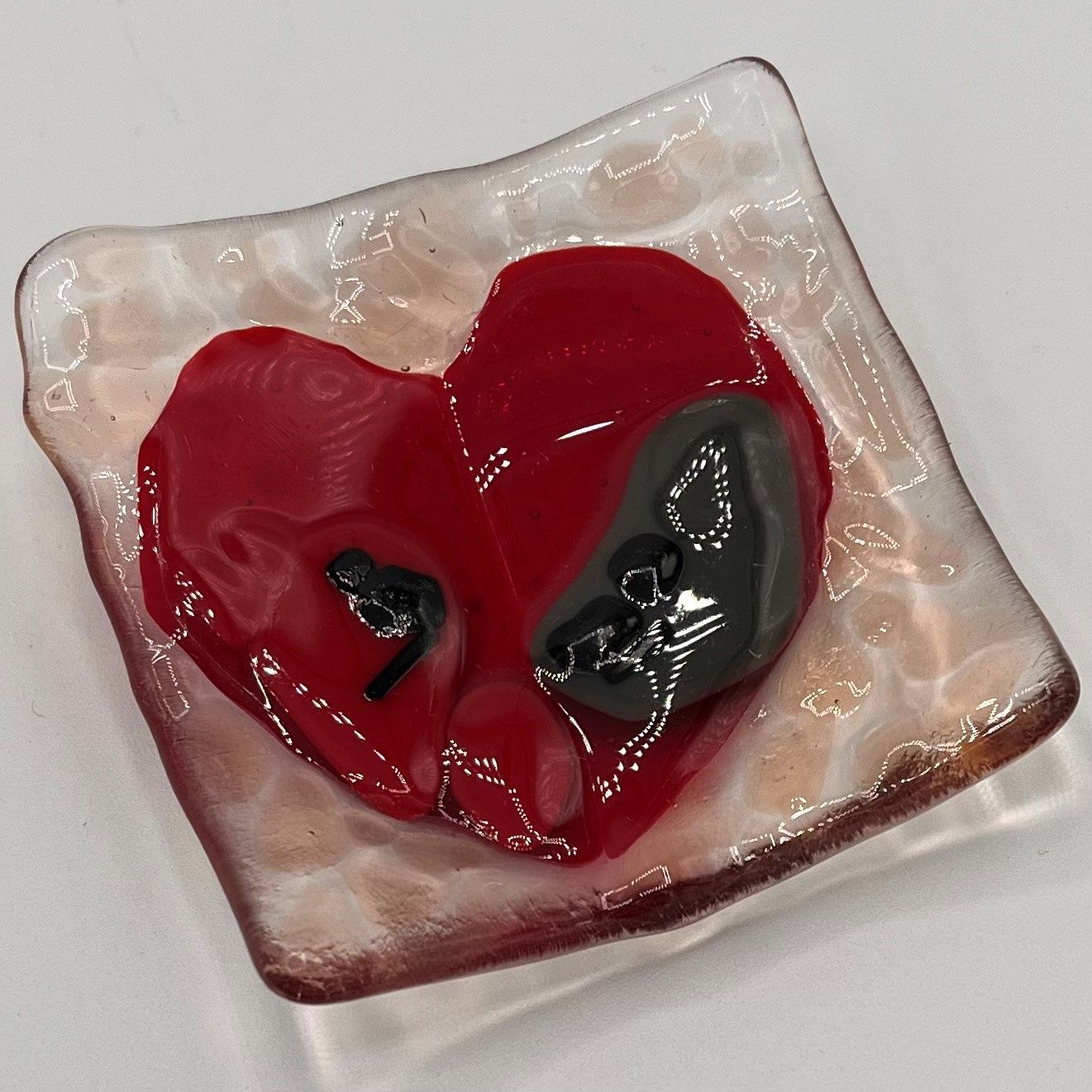 Nathan Strother, Fused Glass Ring Dish, Animals in Love