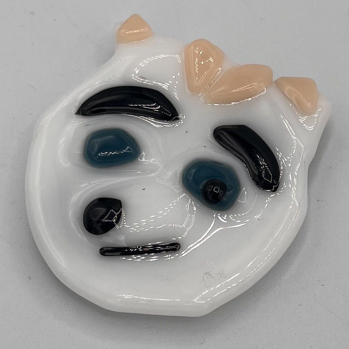 Mary Phifer, Fused Glass Magnet, White Pomeranian