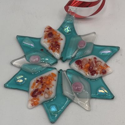 Liz Pfeiffer, Fused Glass Ornament, Teal Wreath with Warm-Toned Details 3