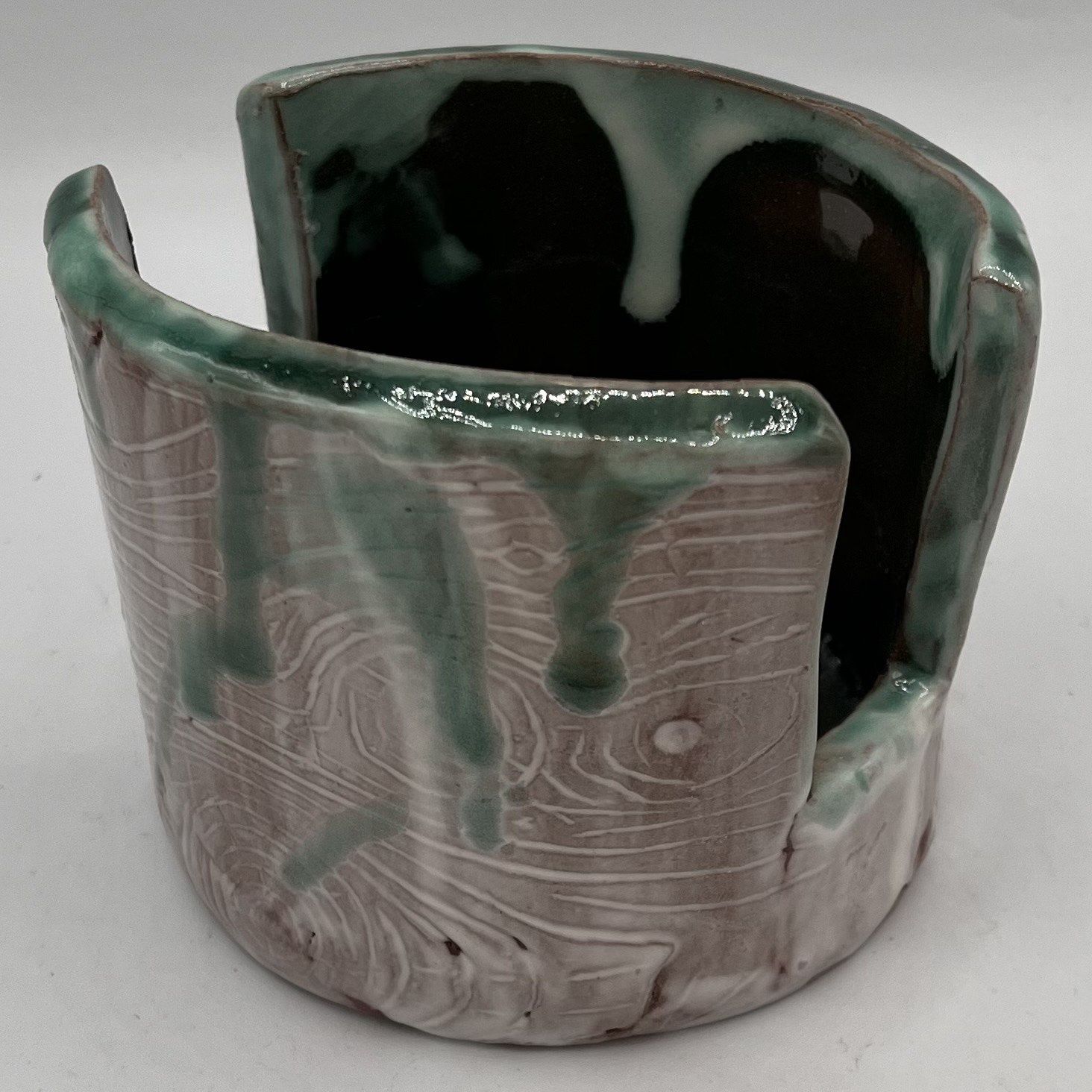Studio, Ceramic Sponge Holder, White and Brown Design with Green Drips