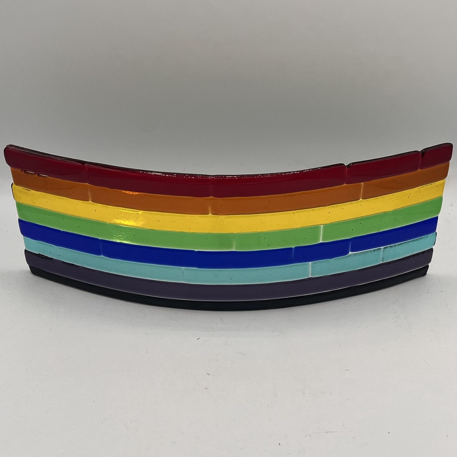 Tammy McCammon, Wavy Glass Stand Piece, Rainbow Stripes