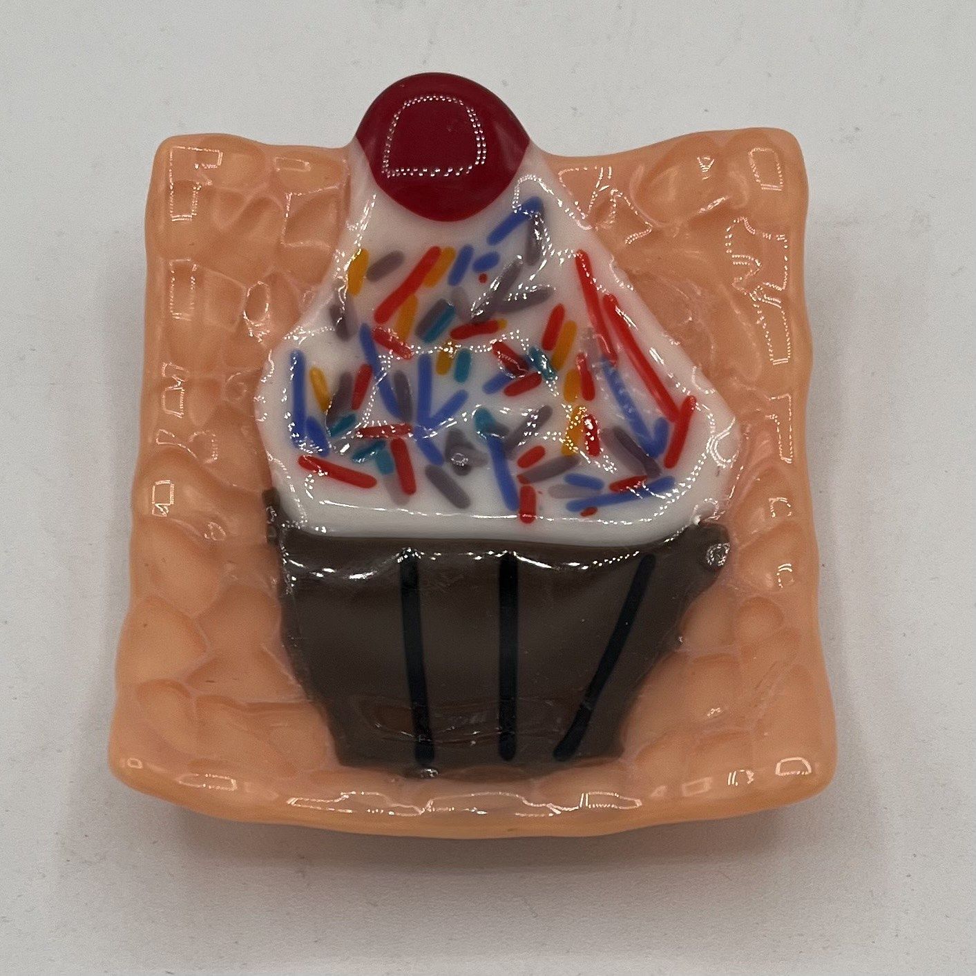 Alaina Weeks, Fused Glass Ring Dish, Cupcake
