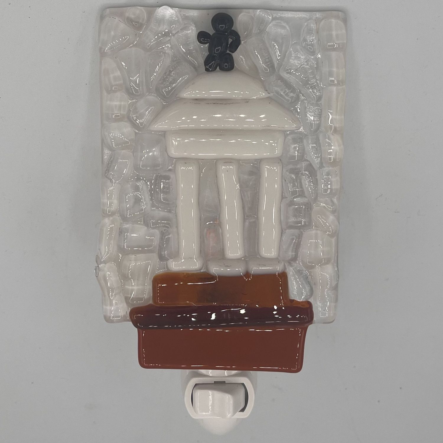 Tammy McCammon, Fused Glass Nightlight, Hamilton Statue