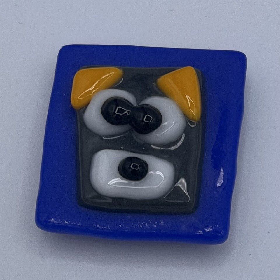 Tiffany Jameson, Fused Glass Magnet, Robot Face