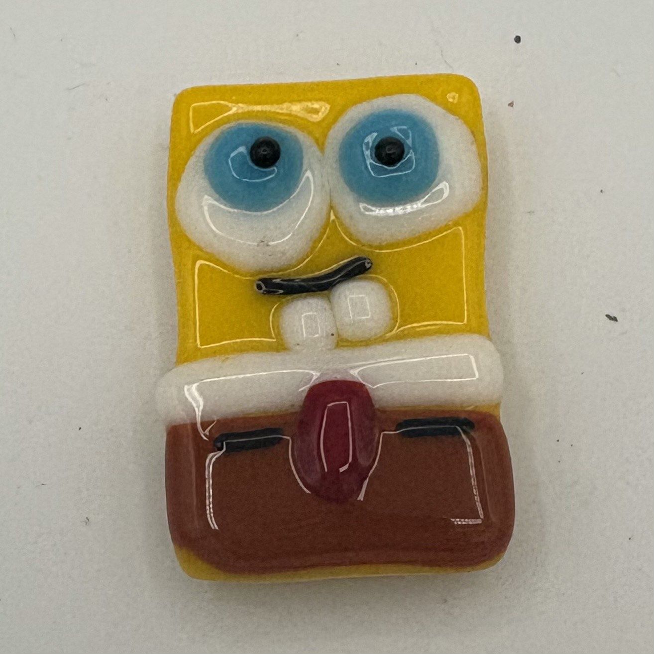 Jessica Bays, Fused Glass Magnet, Happy Sea Sponge