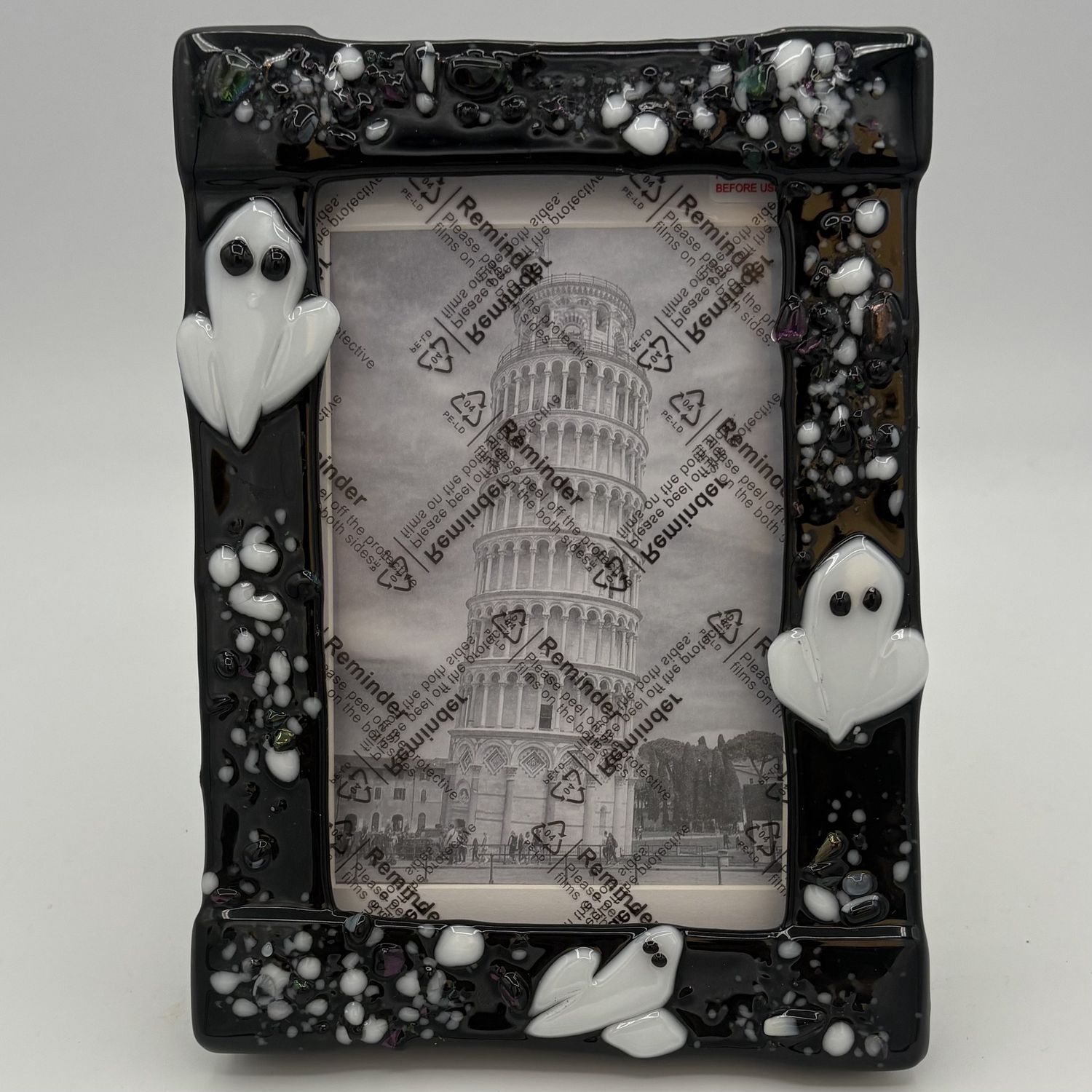 David Smyth, Fused Glass Frame, Three Ghosts