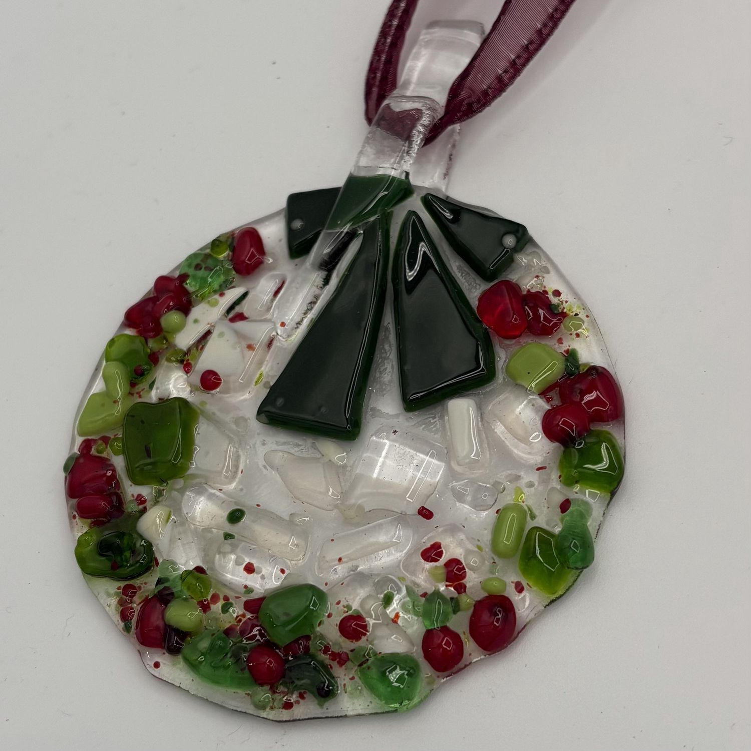 Mary Phifer, Fused Glass Ornament, Green Wreath 2