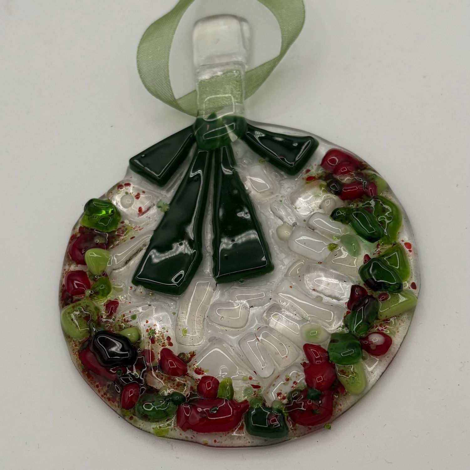 Mary Phifer, Fused Glass Ornament, Green Wreath 1