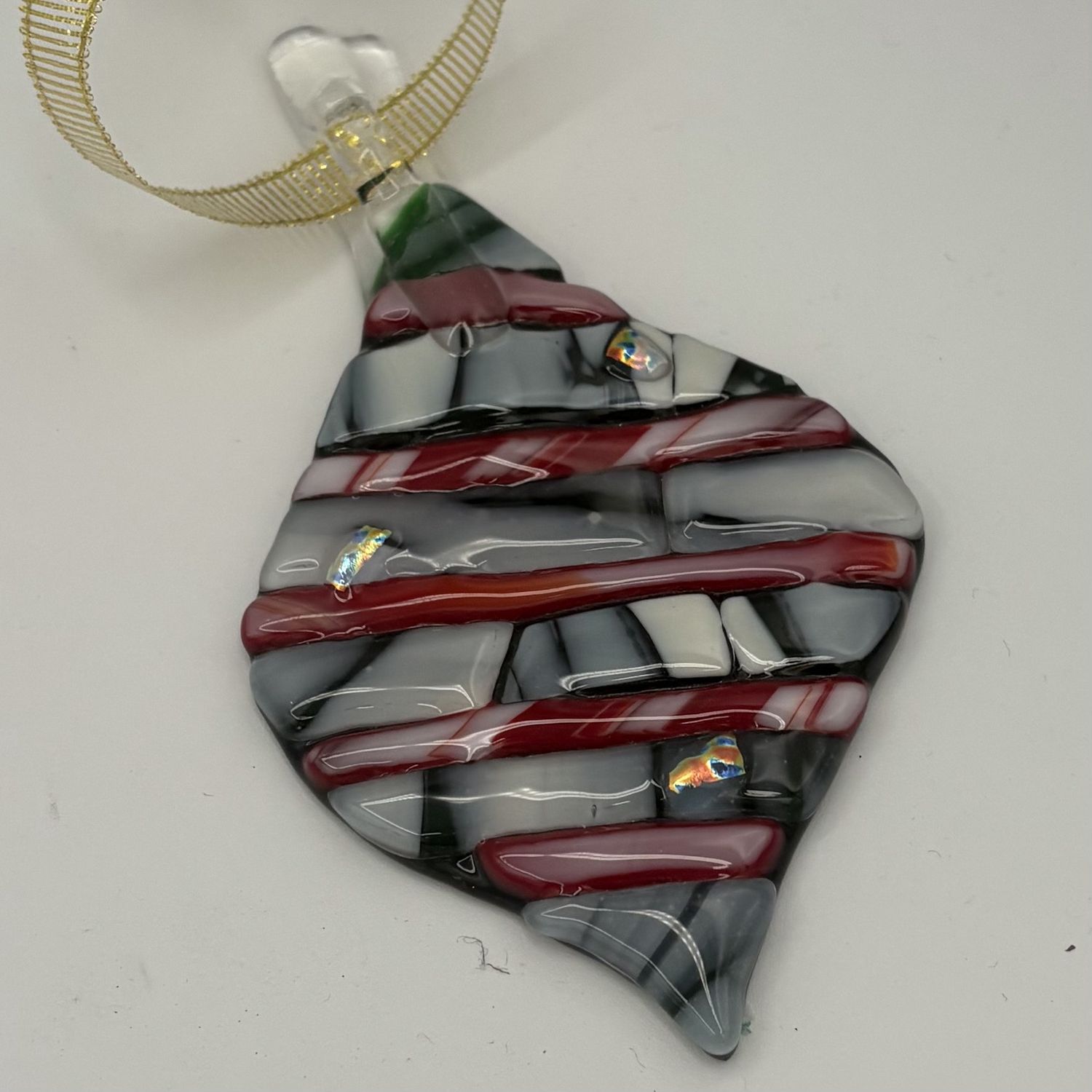 Liz Pfeiffer, Fused Glass Ornament, Small Red, Green and White Design 3