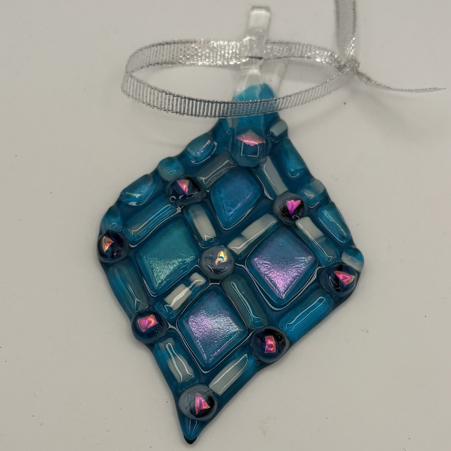 Liz Pfeiffer, Fused Glass Ornament, Small Traditional Blue and White Design 1