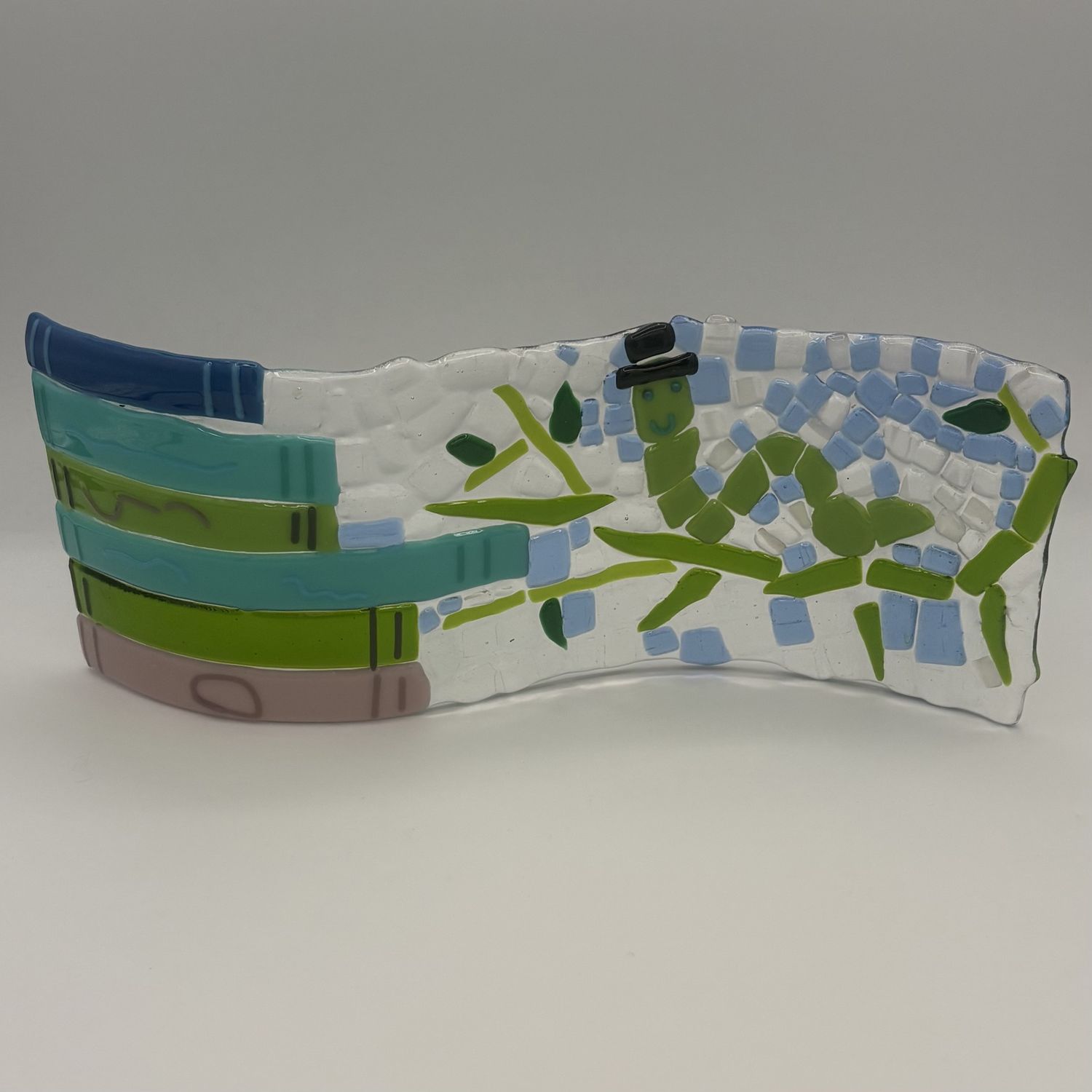 Jordan Satterfield, Wavy Glass Stand Piece, Bookworm