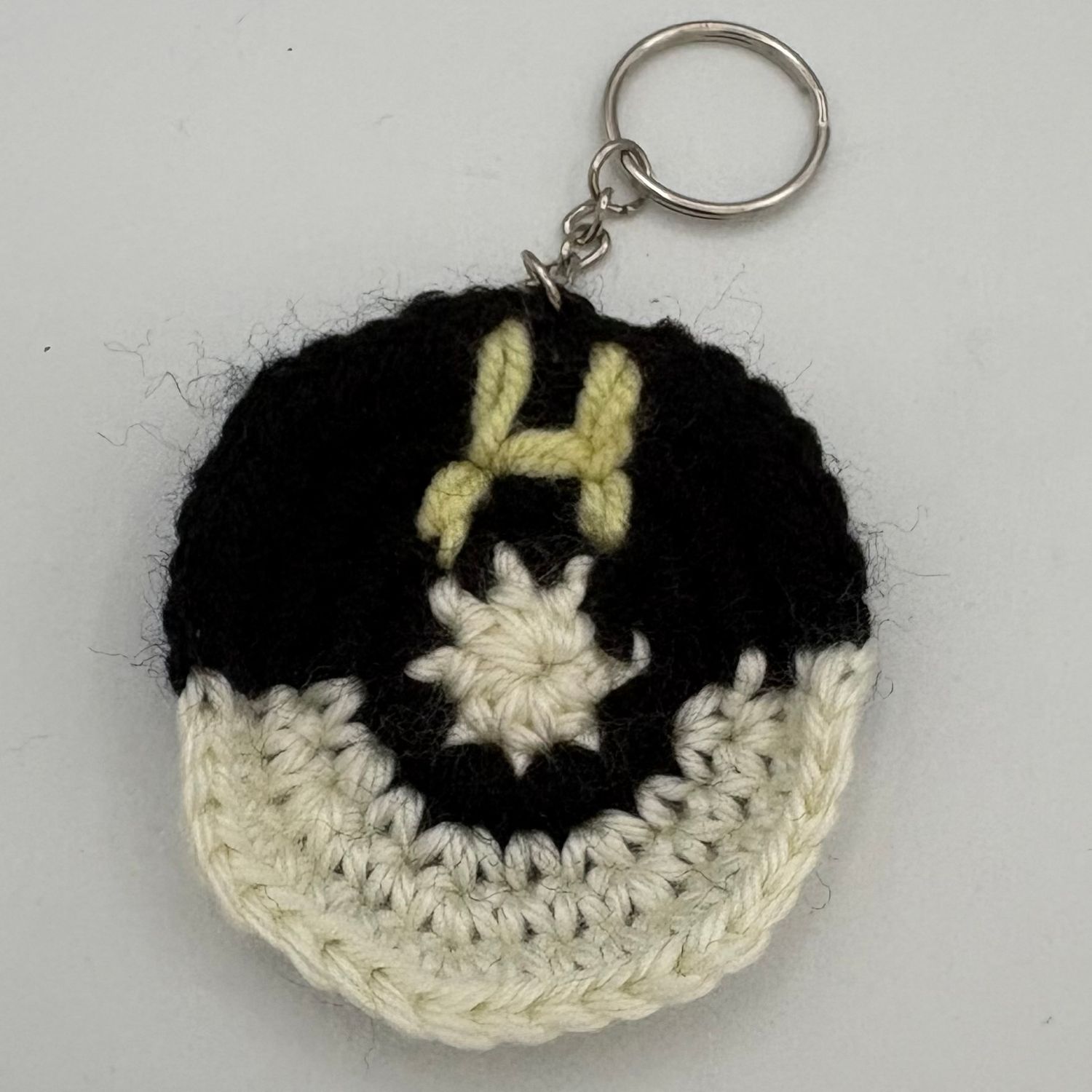 Kathleen Honeycutt, Crochet Keychain, Black and White Capture Ball