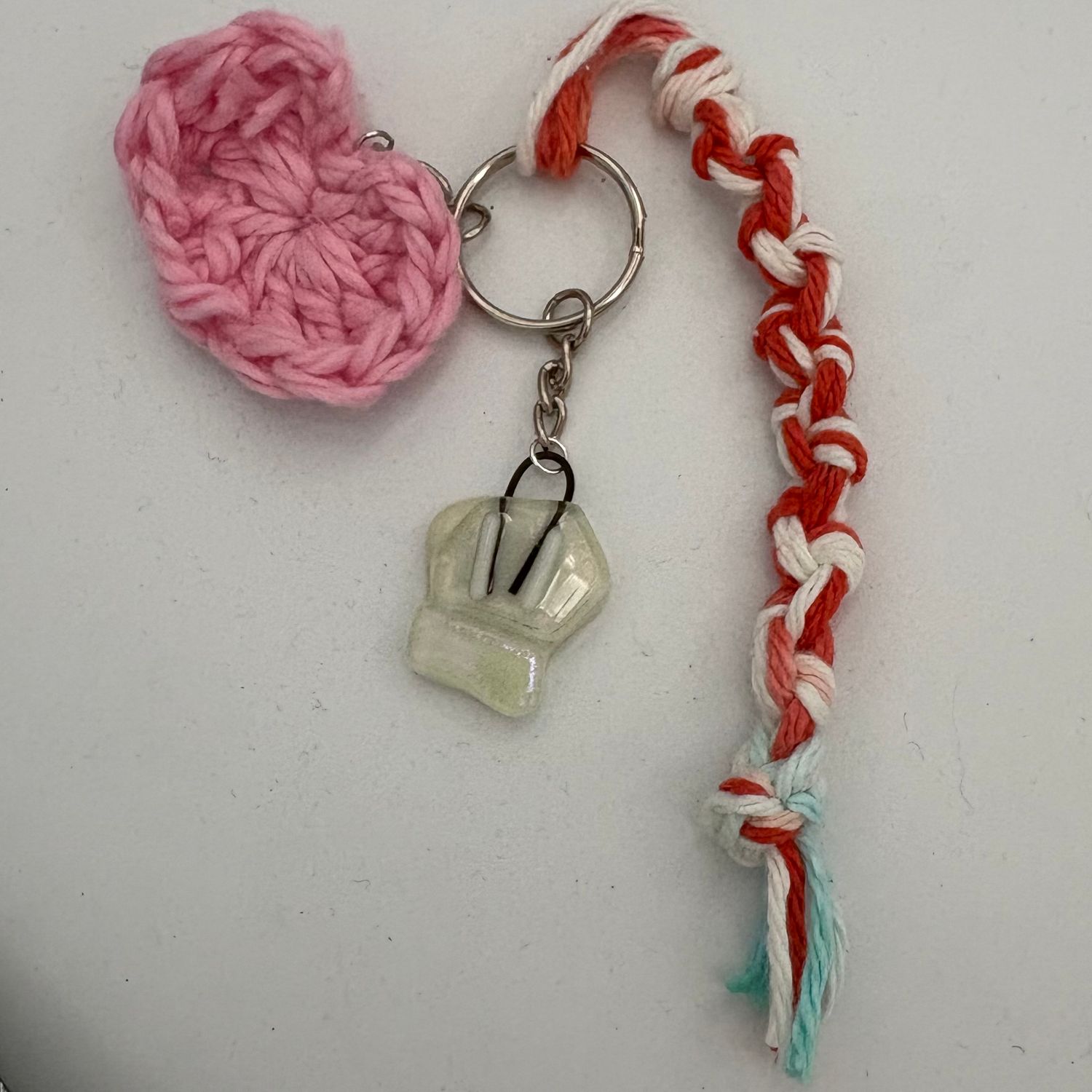 Kathryn Feldmann, Keychain, Pink Heart and Shell