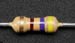 Resistor 470 ꭥ
