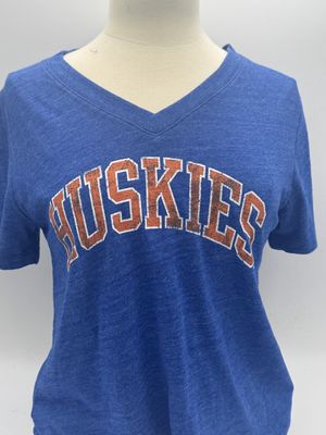 WOMENS BOYFRIEND V-NECK HCU HUSKIES TEE LEAGUE
