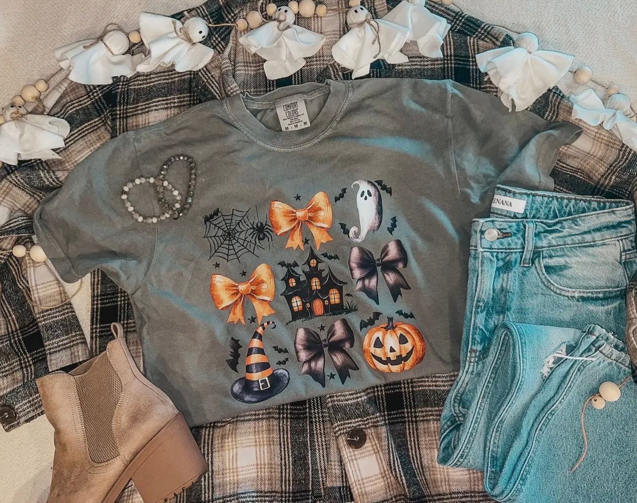 Spooky Bow Tee