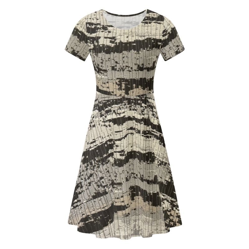 1747781031-4-RjTlYq1K81