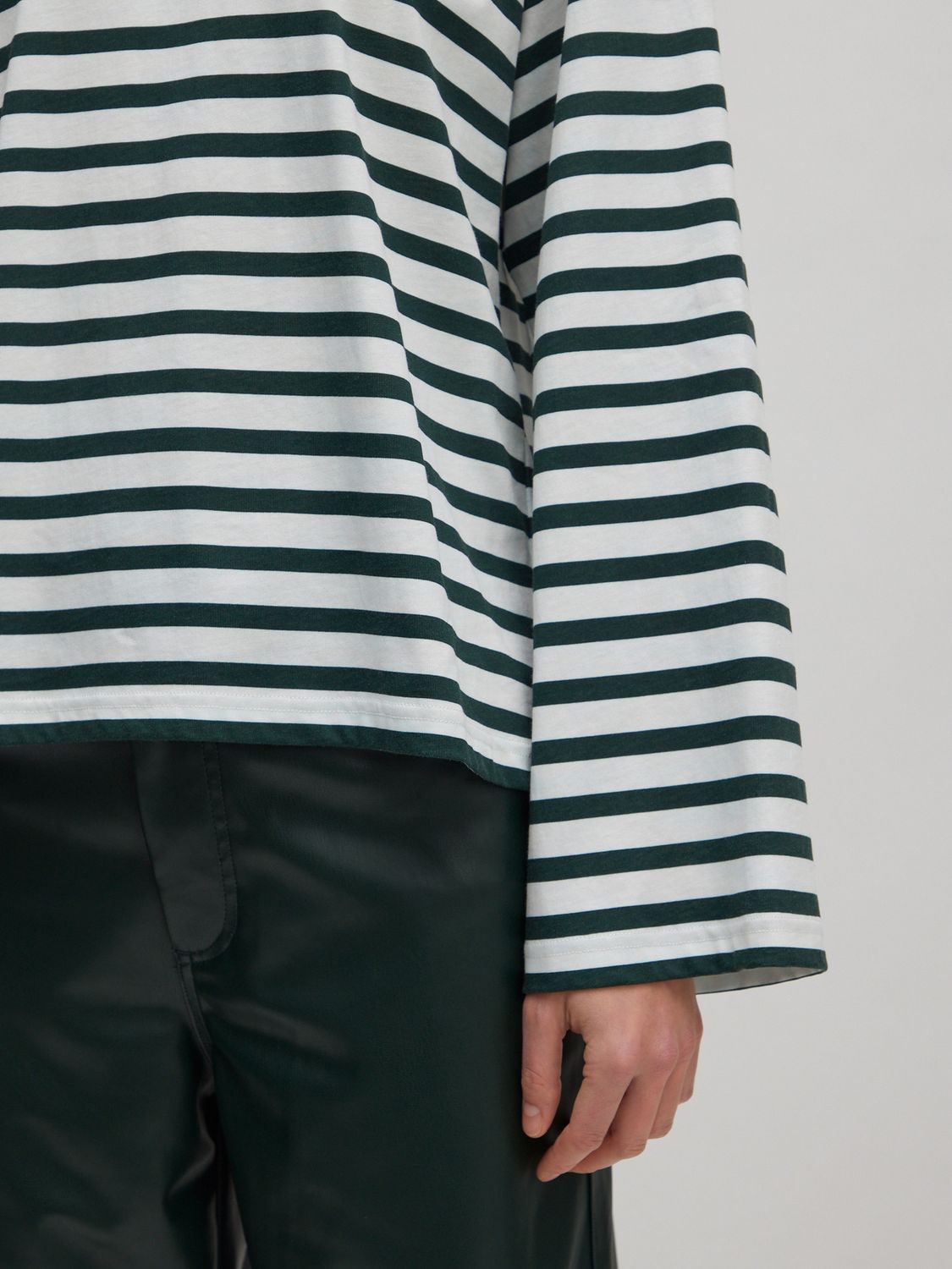 Veerle longsleeve groen