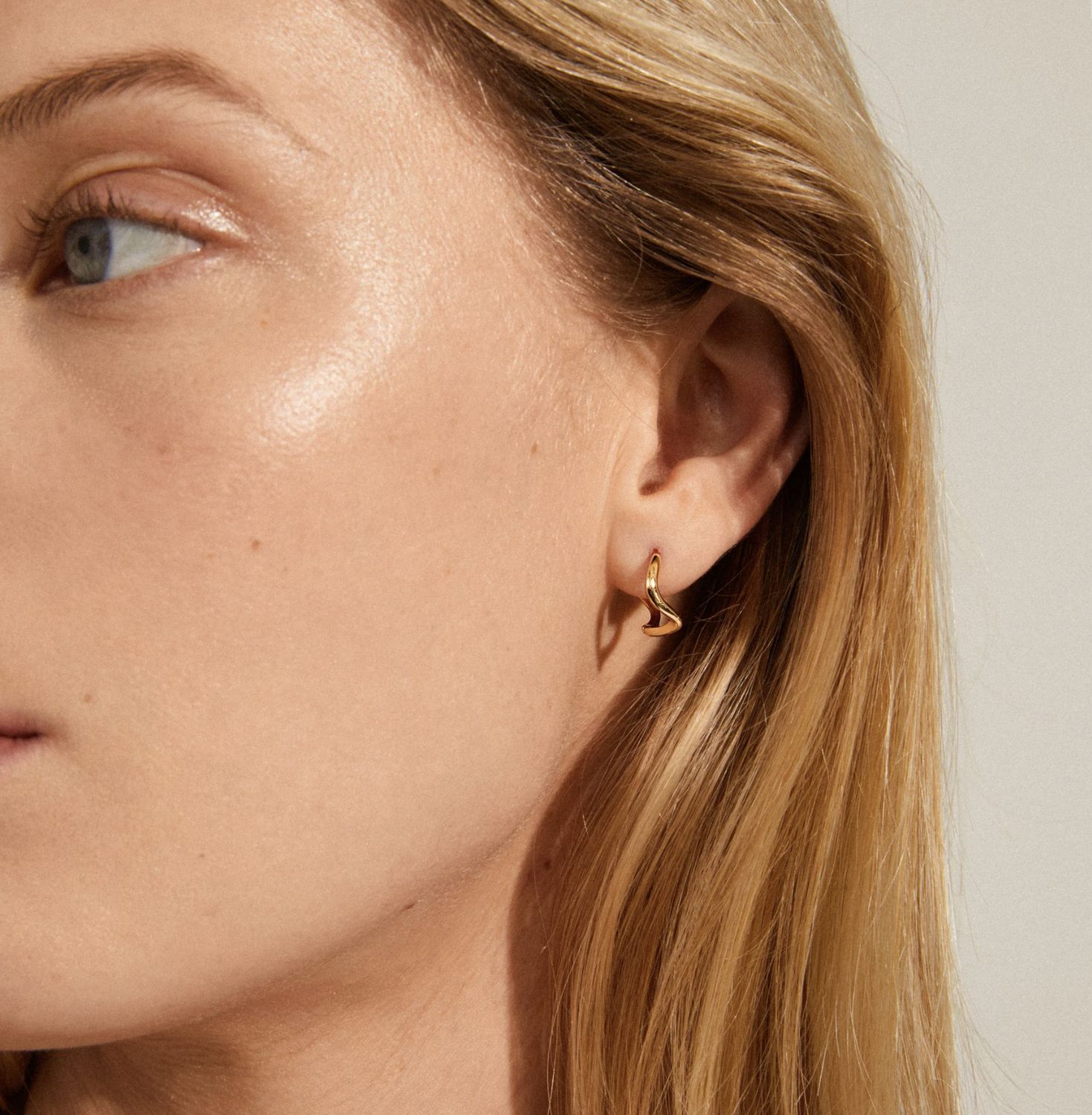 Alberte hoop earrings gold plated