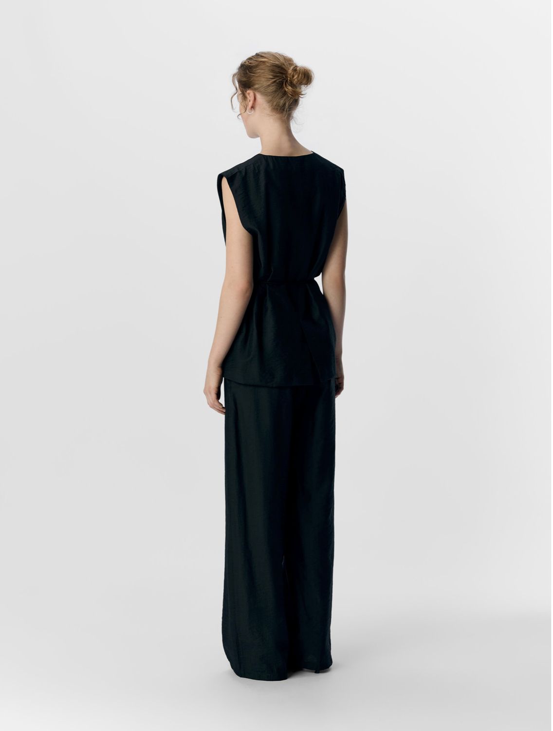 Objyui LO waistcoat