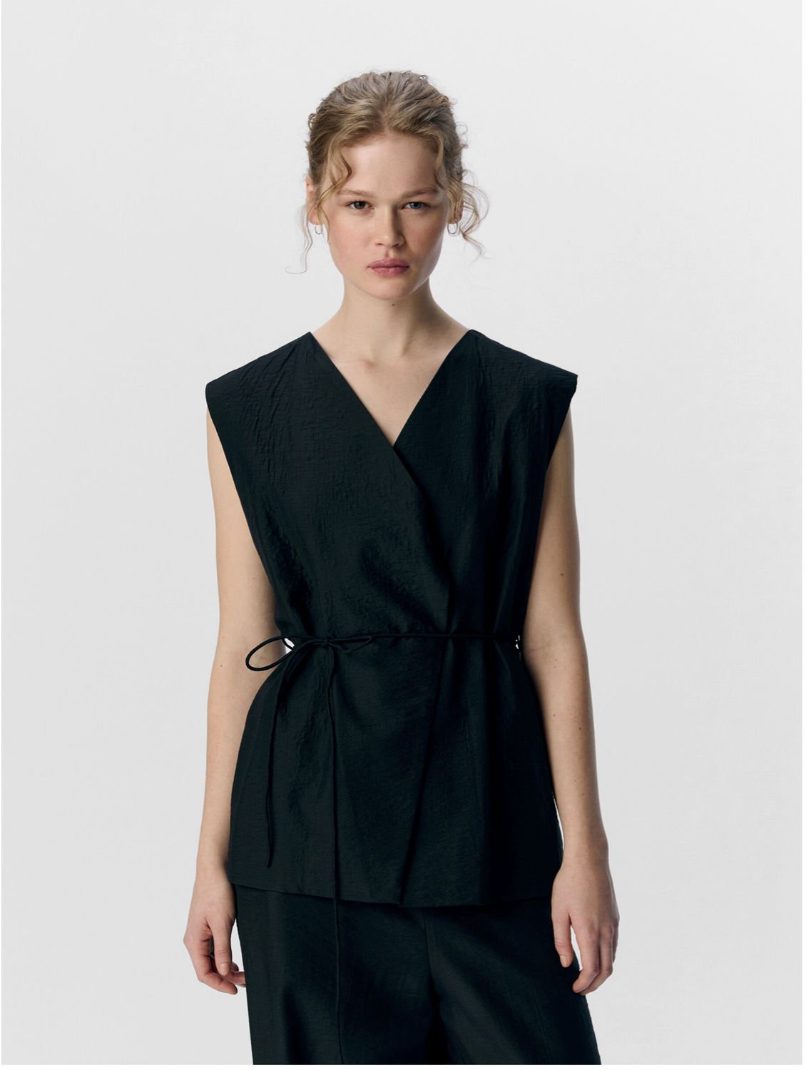 Objyui LO waistcoat