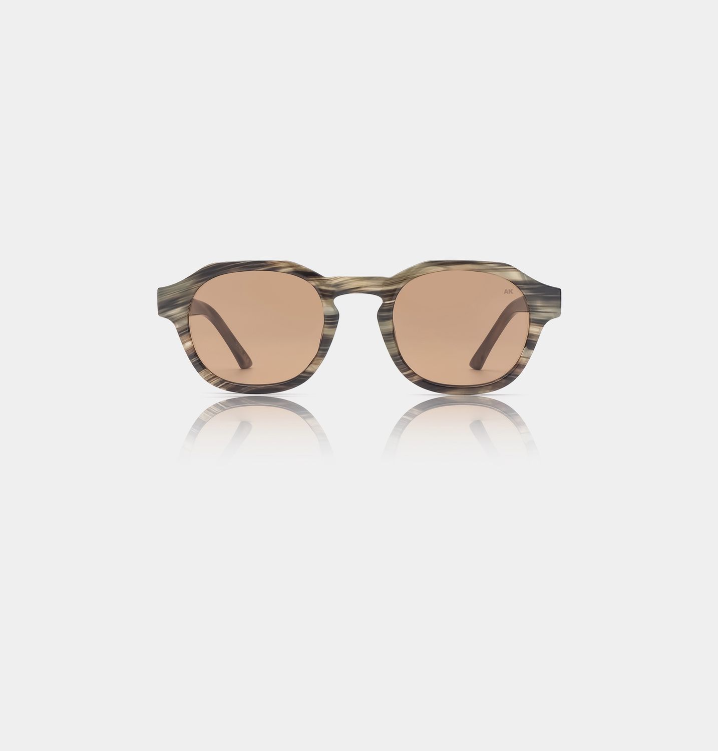 Zan Striped Horn
