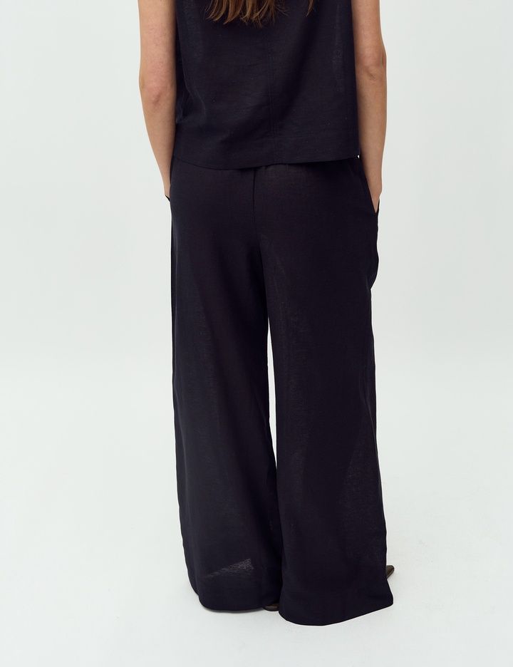 Asaka-M pants zwart