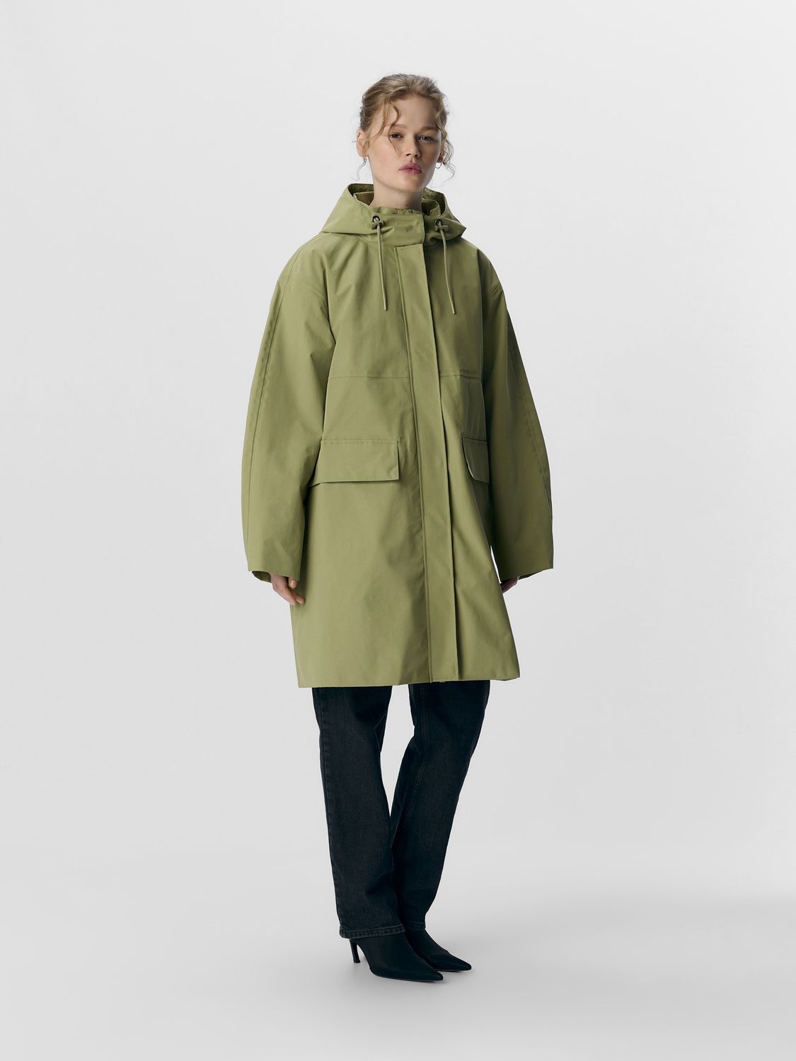 Objjive rain coat
