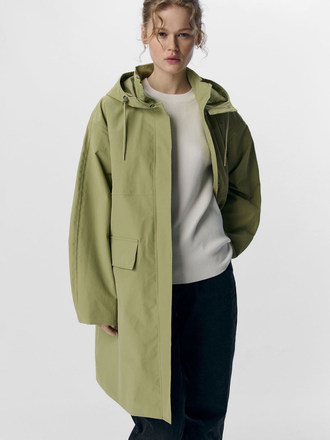 Objjive rain coat