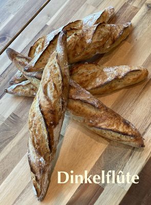 Dinkelflûte das 100% Dinkel  Gewicht ca. 300 Gramm
