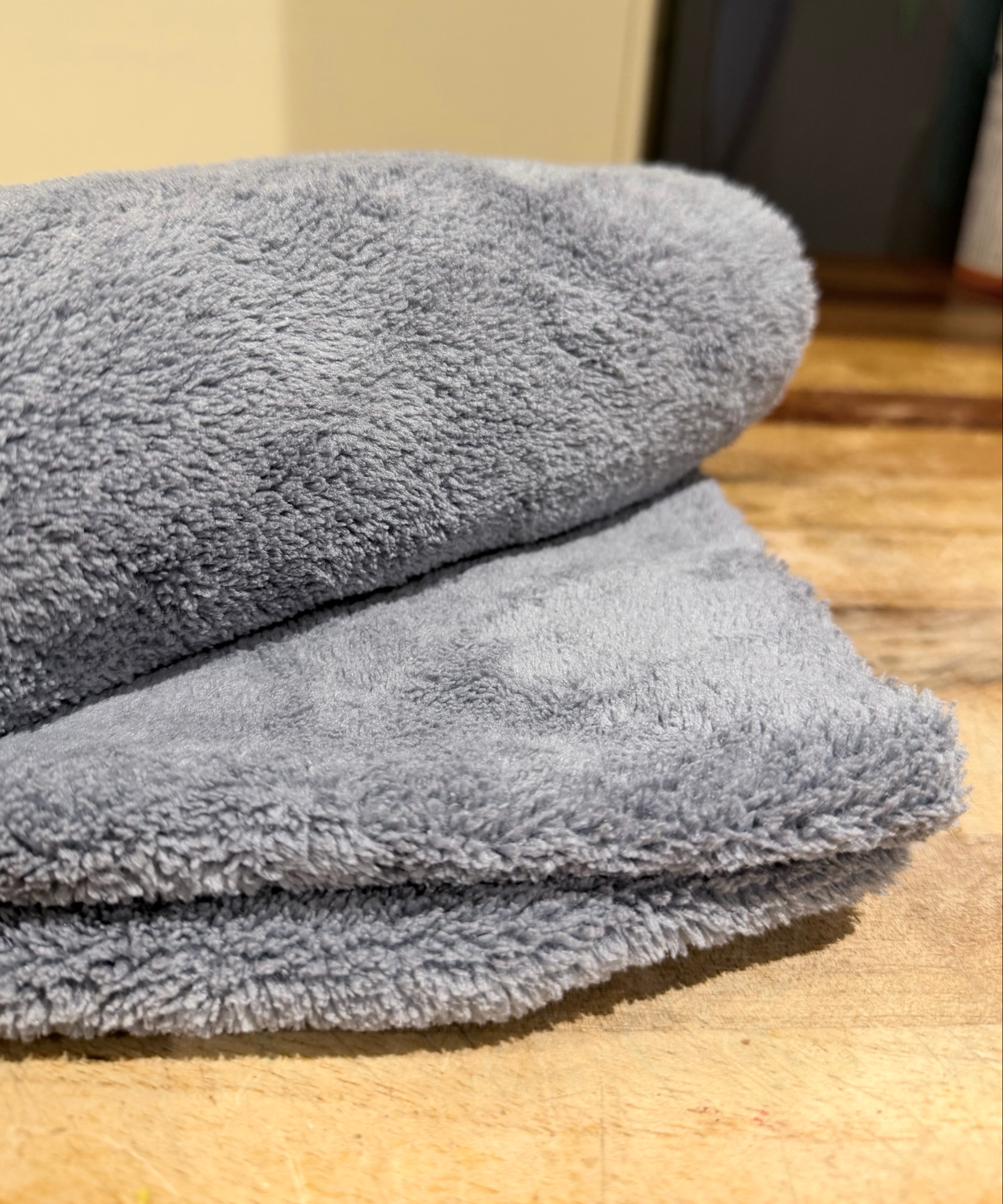 PACK OF 2 SUPER SOFT POLISHING CLOTHS