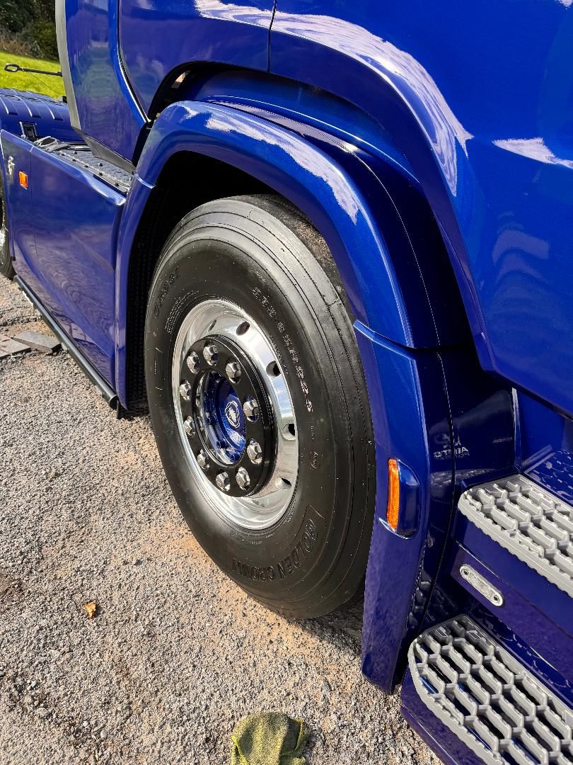TYRE DRESSING