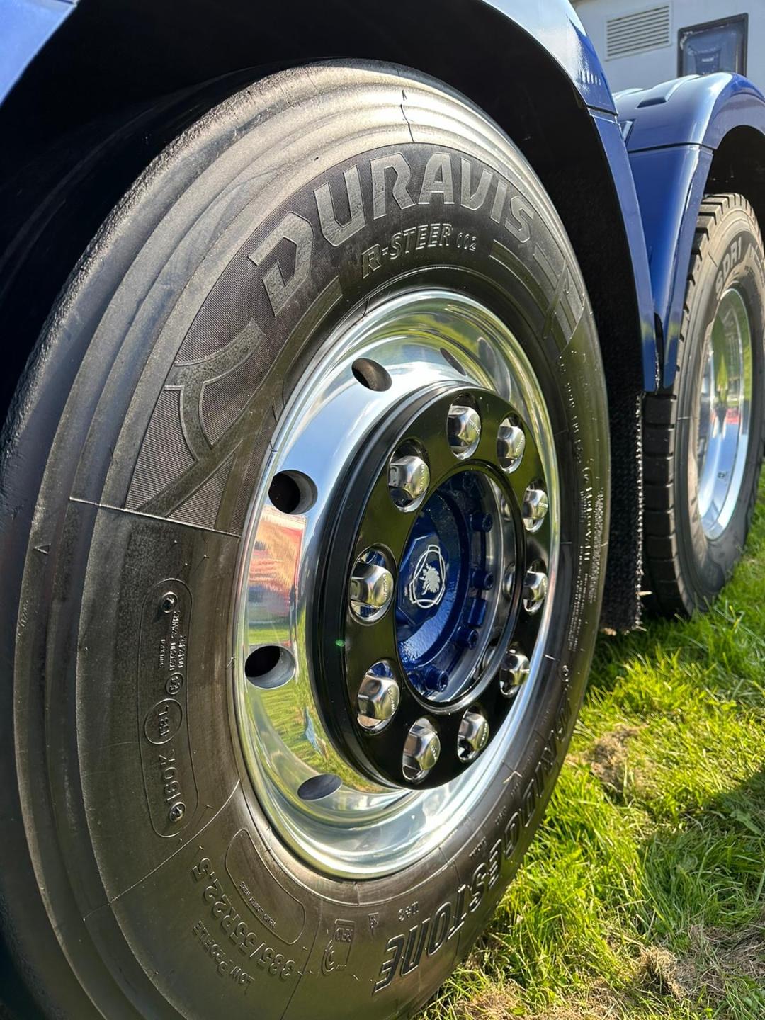 TYRE DRESSING